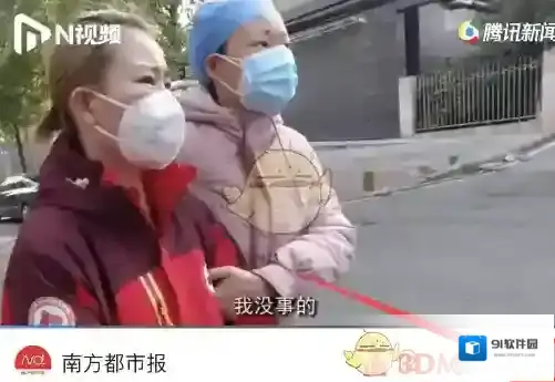 微商水印相机打开手机